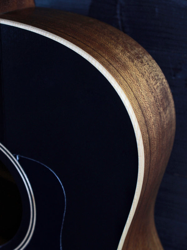 Taylor AD17e Blacktop Ovangkol / Spruce American Dream / Grand Pacific