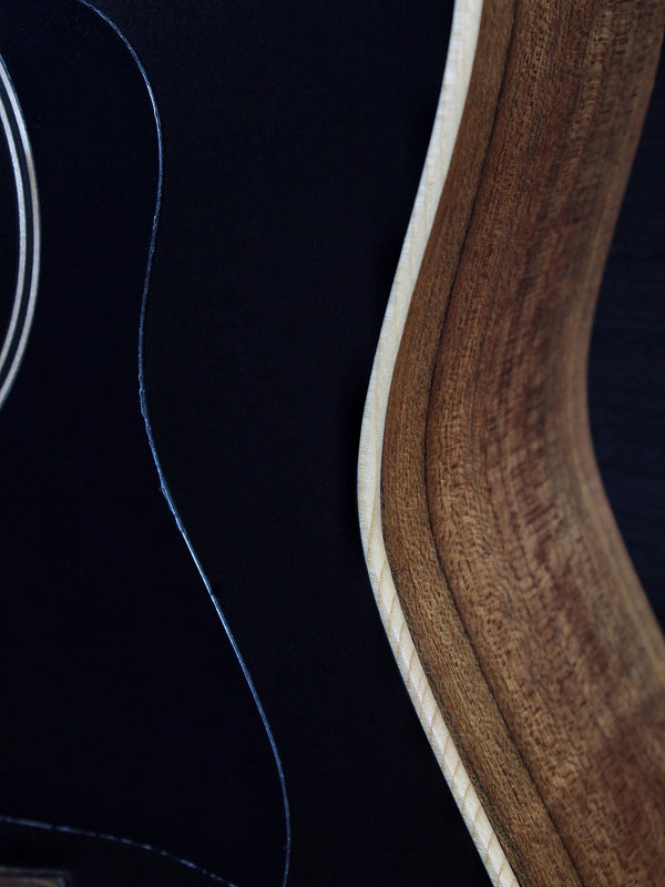 Taylor AD17e Blacktop Ovangkol / Spruce American Dream / Grand Pacific