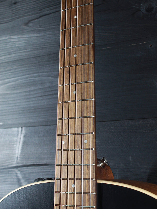 Taylor AD17e Blacktop Ovangkol / Spruce American Dream / Grand Pacific