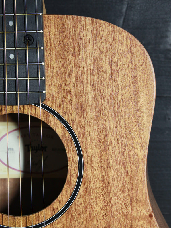 Taylor BT2 Baby Taylor Mahogany Top w/ Travel Bag