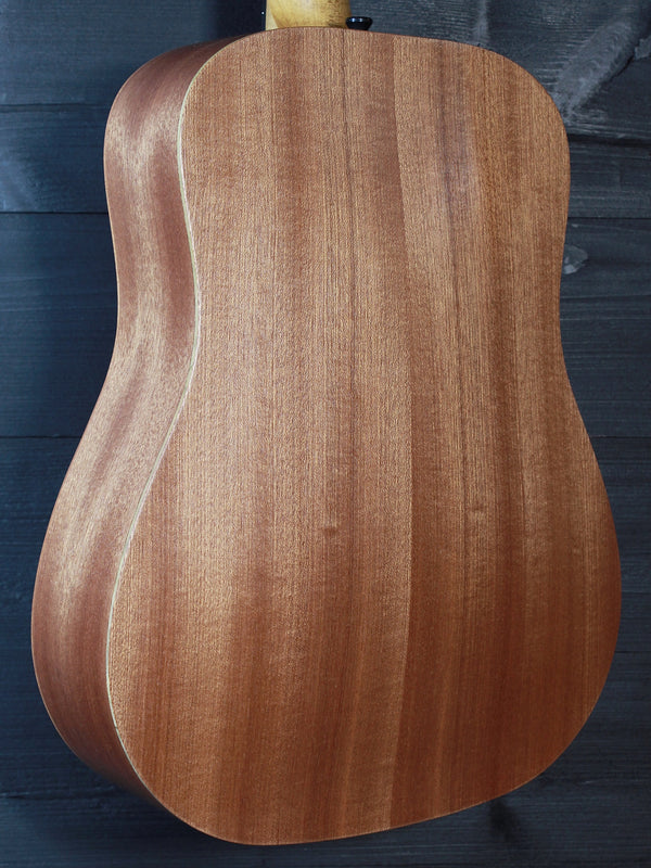 Taylor BT2 Baby Taylor Mahogany Top w/ Travel Bag