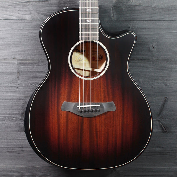 Taylor Builder’s Edition 324ce Urban Ash / Mahogany Top