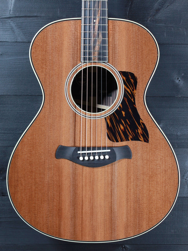 Taylor Custom Gold Label C12e-B6001 Sinker Redwood / Rosewood w/ Claria Pickup