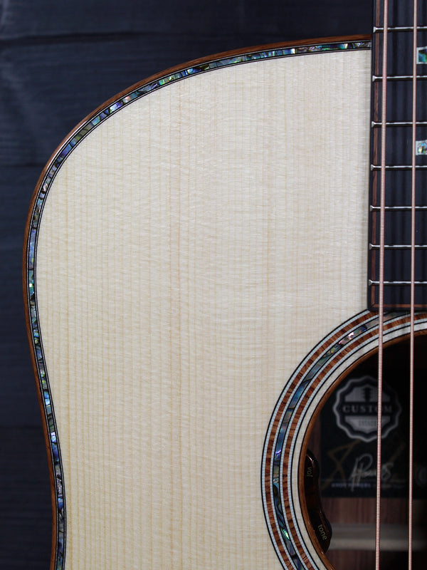 Taylor Guitars NAMM Custom DN #13 Honduran Rosewood / Adirondack Dreadnought