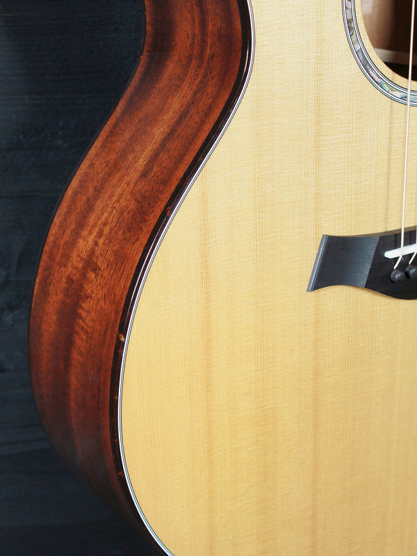 Pre-Owned Taylor 414ce Custom Select Mahogany / Cedar Acoustic-Electric Guitar