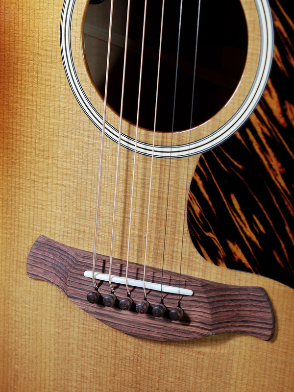 Taylor Guitars Gold Label 517e SB Grand Pacific Mahogany Torrified Spruce Acoustic Electric