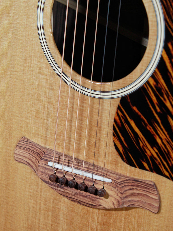 Taylor Guitars Gold Label 717e Grand Pacific Rosewood Torrified / Spruce Acoustic Electric