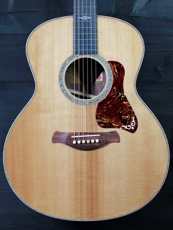 Taylor Gold Label 814e Honduran Rosewood Torrified Spruce Acoustic-Electric Guitar