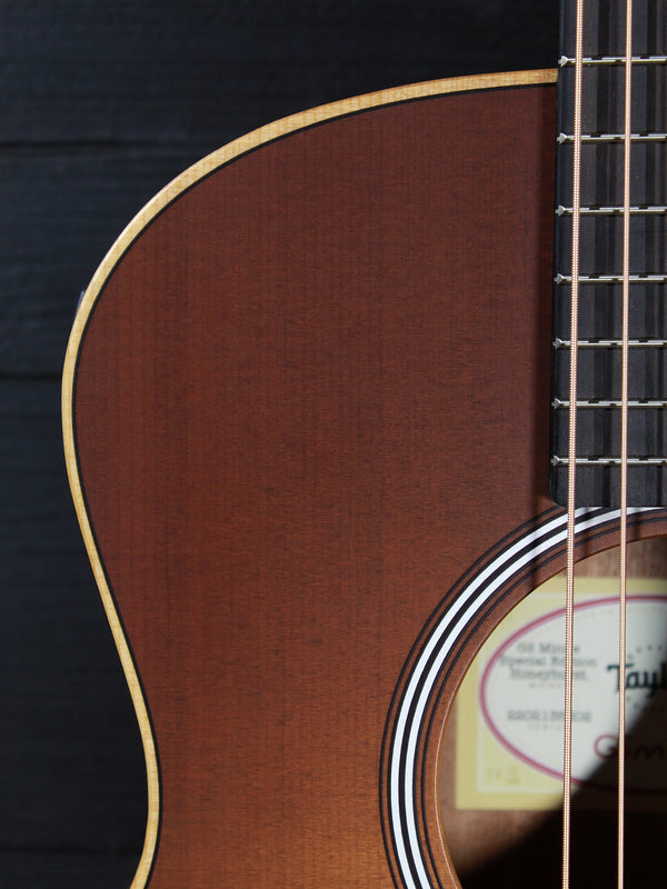 Taylor GS Mini-E Special Edition Honeyburst Acoustic-Electric Guitar