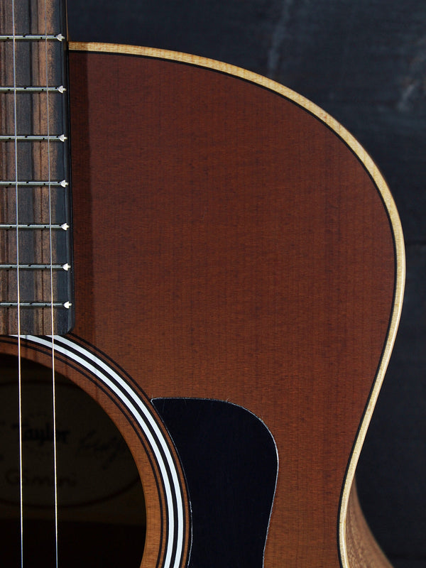 Taylor GS Mini-E Special Edition Honeyburst Acoustic-Electric Guitar