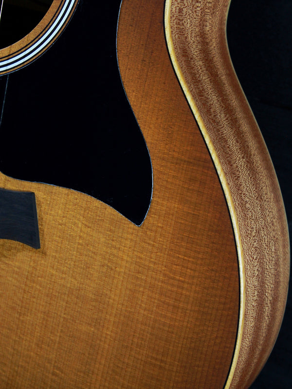 Taylor GS Mini-E Special Edition Honeyburst Acoustic-Electric Guitar