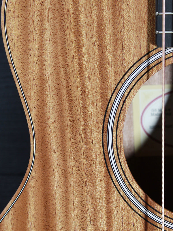 Taylor GS Mini E Mahogany Top Acoustic-Electric Guitar