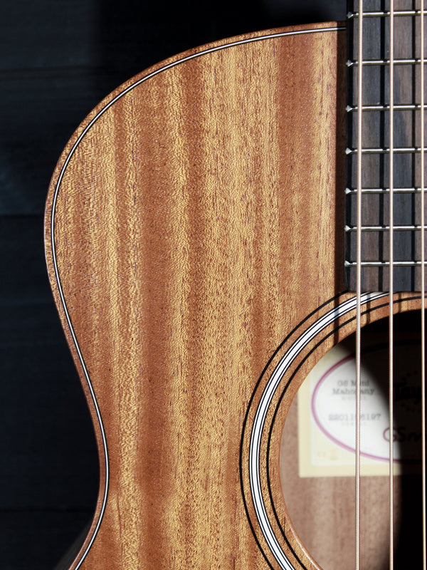 Taylor GS Mini M Mahogany Acoustic Guitar w/ Deluxe Soft Case