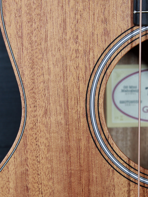 Taylor GS Mini M Mahogany Acoustic Guitar w/ Deluxe Soft Case