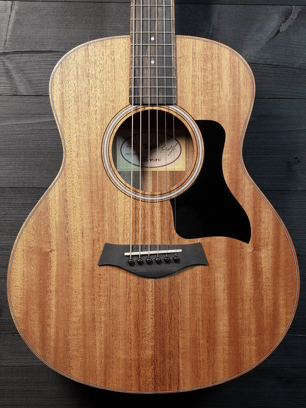 Taylor GS Mini M Mahogany Acoustic Guitar w/ Deluxe Soft Case
