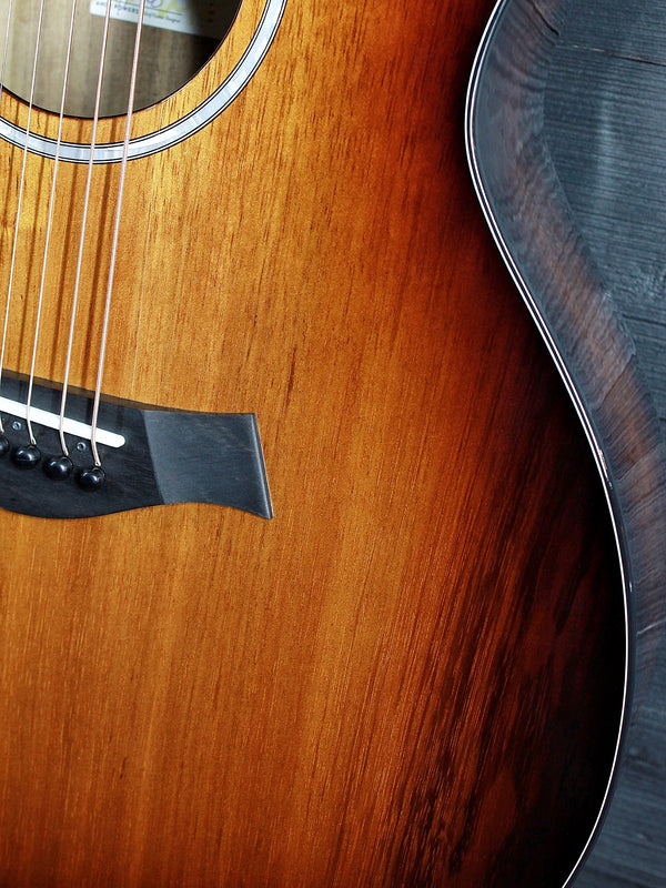 Taylor 224ce K-DLX Left-Handed Koa Deluxe Grand Auditorium Acoustic-Electric Guitar