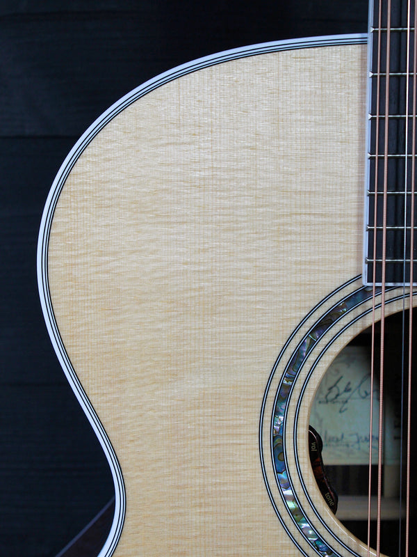 Taylor Legacy Collection 855e Jumbo 12-String Acoustic-Electric Guitar