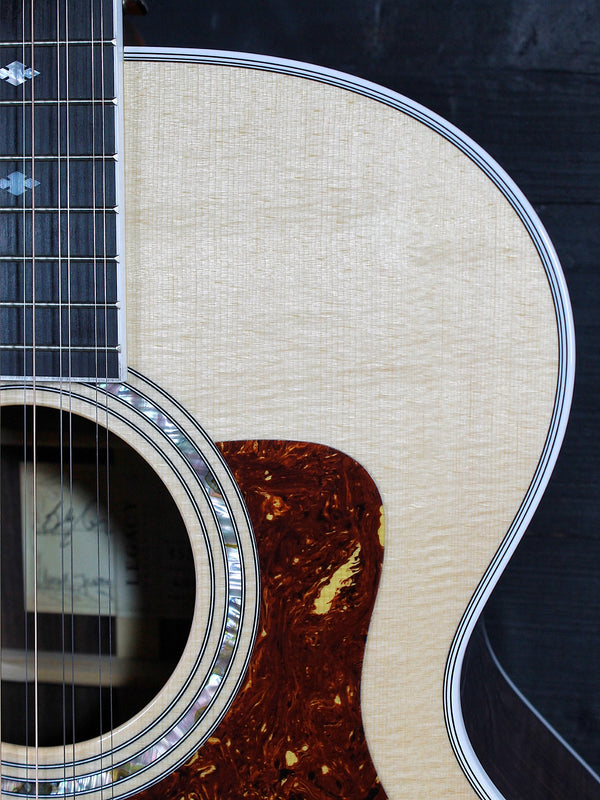 Taylor Legacy Collection 855e Jumbo 12-String Acoustic-Electric Guitar