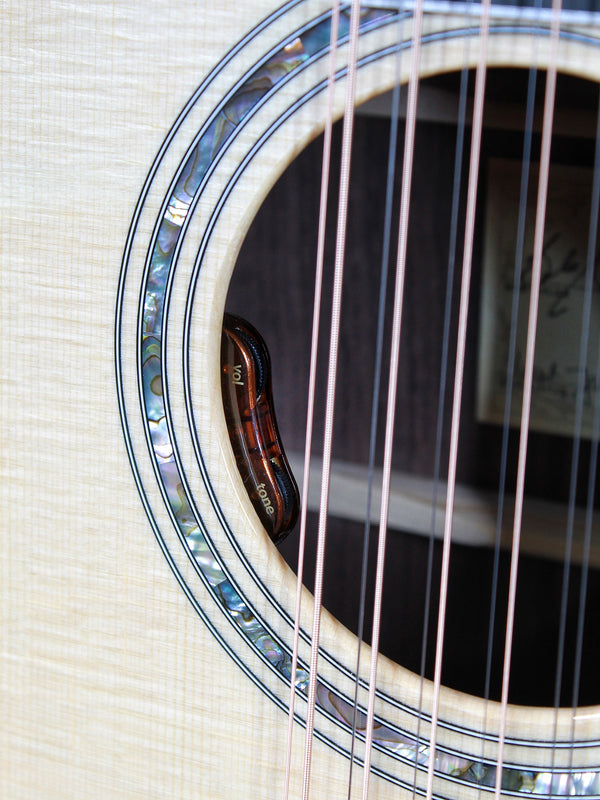 Taylor Legacy Collection 855e Jumbo 12-String Acoustic-Electric Guitar