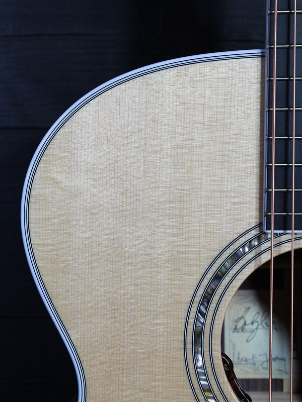 Taylor Legacy Collection 815e Rosewood Jumbo Acoustic-Electric Guitar