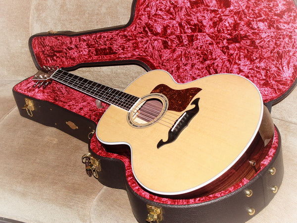 Taylor Legacy Collection 815e Rosewood Jumbo Acoustic-Electric Guitar