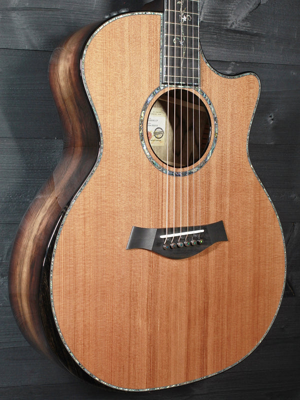 Taylor Guitars Custom GA NAMM C14ce B5003 Black Limba / Sinker Redwood
