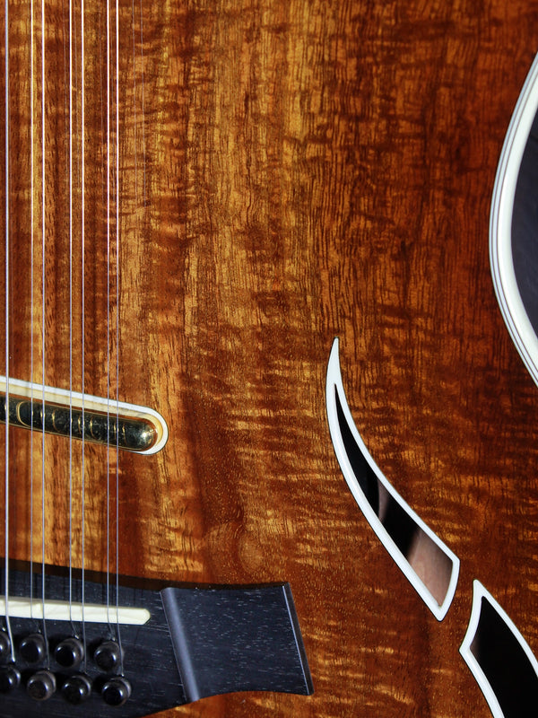 Pre-Owned Taylor T5-C2 12-String Koa Top (Full Size) Acoustic-Electric Hybrid Guitar