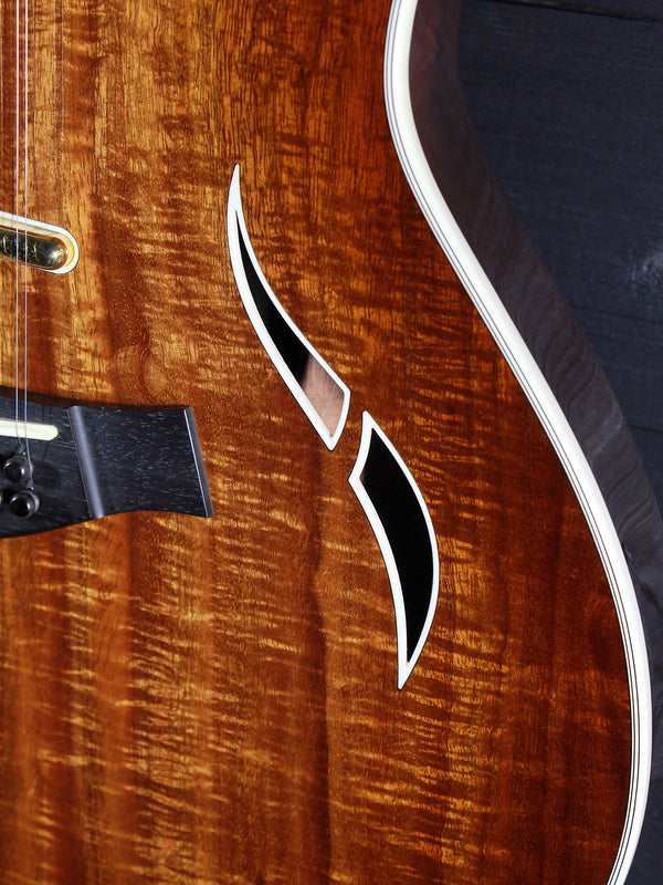 Pre-Owned Taylor T5-C2 12-String Koa Top (Full Size) Acoustic-Electric Hybrid Guitar