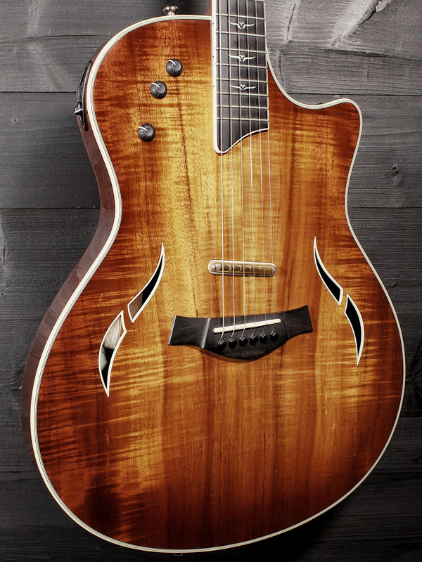 Pre-Owned Taylor T5-C2 Koa Top (Full Size) Acoustic-Electric Hybrid Guitar
