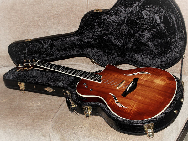 Pre-Owned Taylor T5-C2 Koa Top (Full Size) Acoustic-Electric Hybrid Guitar