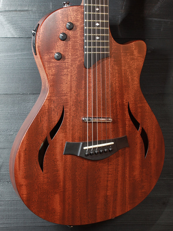 Pre-Owned Taylor T5z Classic Mahogany Top Hollowbody Hybrid w/ Taylor Hardshell Case