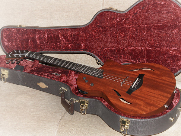 Pre-Owned Taylor T5z Classic Mahogany Top Hollowbody Hybrid w/ Taylor Hardshell Case