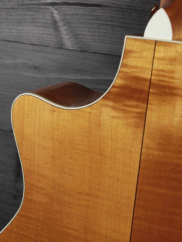 Pre-Owned Taylor 614ce Maple / Spruce Grand Auditorium Acoustic-Electric Guitar