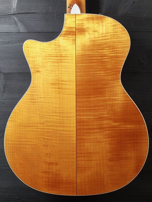 Pre-Owned Taylor 614ce Maple / Spruce Grand Auditorium Acoustic-Electric Guitar