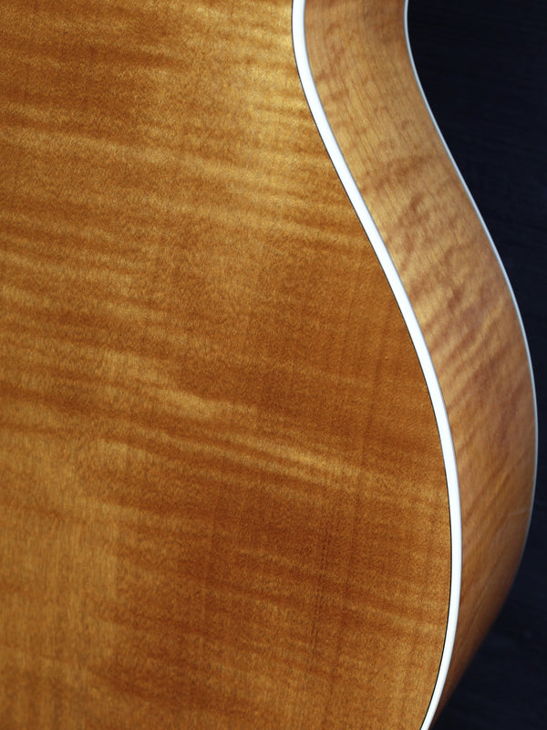 Pre-Owned Taylor 614ce Maple / Spruce Grand Auditorium Acoustic-Electric Guitar