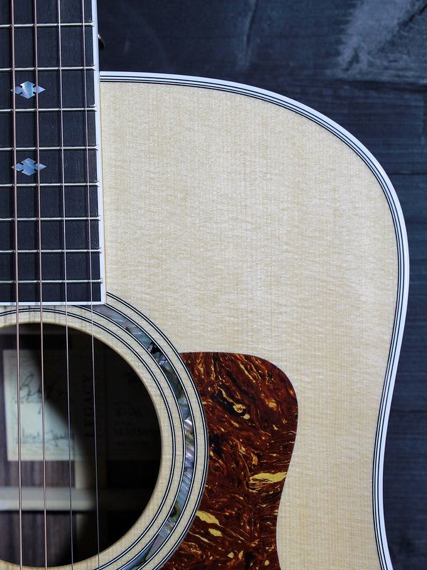 Taylor Legacy Collection 810e Rosewood Dreadnought Acoustic Guitar LTD