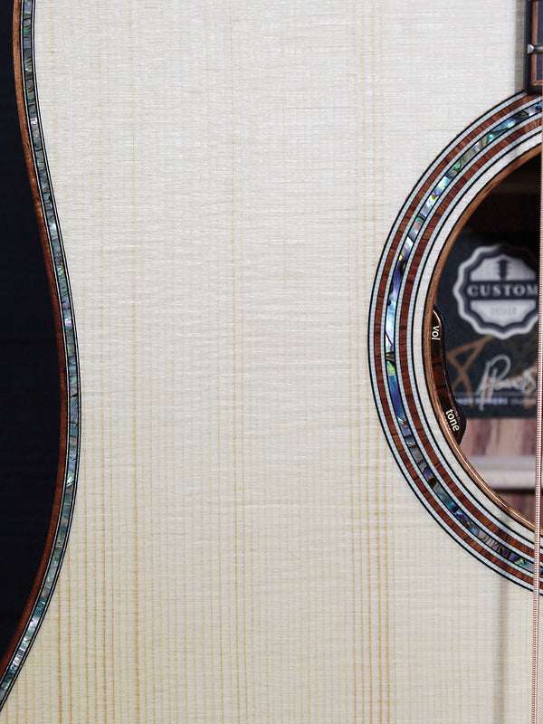 Taylor NAMM “Catch” Custom C10e Dreadnought – Honduran Rosewood & Adirondack Spruce – #13 B6013