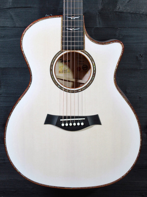 Taylor Custom Grand Auditorium NAMM Show #22 C14ce-B3022 Acoustic-Electric Guitar