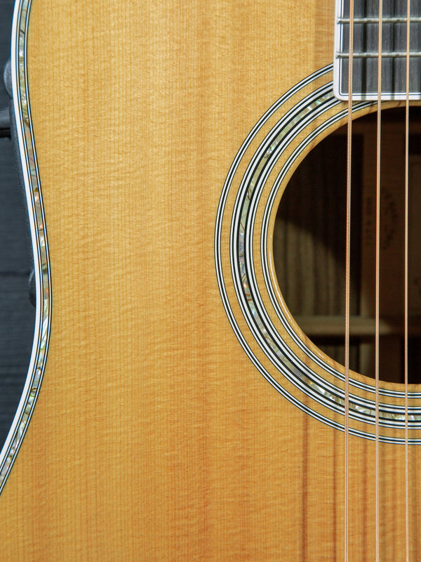 Pre-Owned Martin DC-Aura Rosewood Dreadnought Acoustic-Electric Guitar