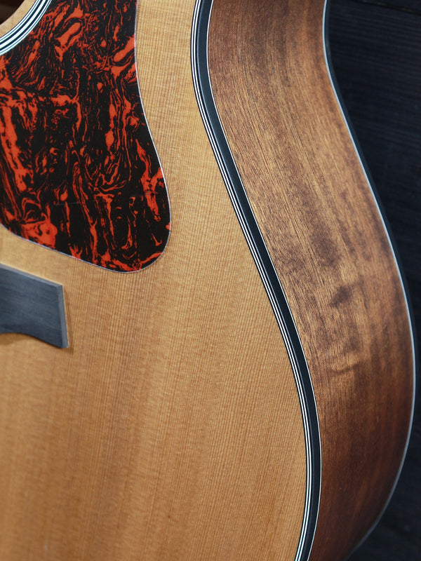 Walden G570ce Acoustic Electric Guitar – Solid Cedar Grand Auditorium | Warm Natural Tone