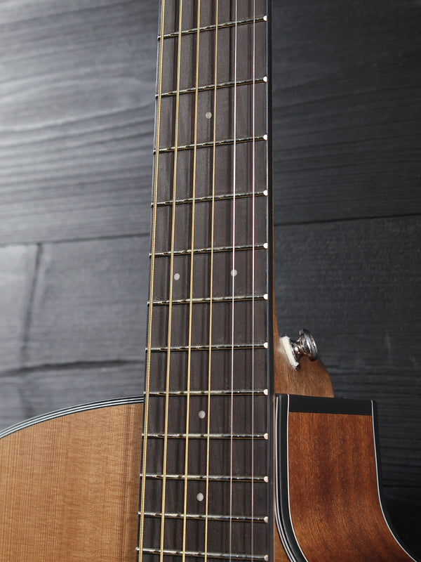 Walden G570ce Acoustic Electric Guitar – Solid Cedar Grand Auditorium | Warm Natural Tone