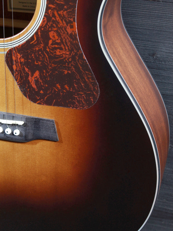 Walden Guitars G570ETB Solid Cedar Top Auditorium w/ Electronics