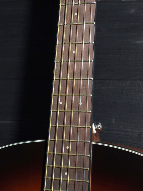 Walden Guitars G570ETB Solid Cedar Top Auditorium w/ Electronics