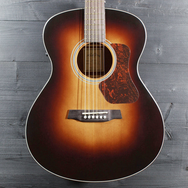 Walden Guitars G570ETB Solid Cedar Top Auditorium w/ Electronics