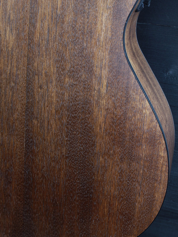 Walden Guitars G551e Mahogany Auditorium Acoustic-Electric Guitar