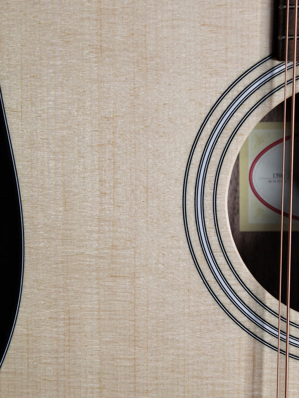 Taylor 150e 12-String Walnut / Spruce - Authorized Online Dealer