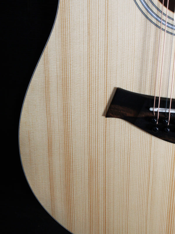 Taylor 150e 12-String Walnut / Spruce - Authorized Online Dealer
